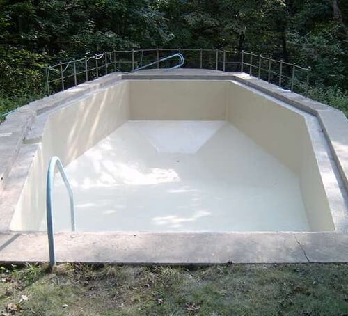 Poured-Concrete-Swimming-Pool-Repair-IL-Topcoat-Permaflex-1