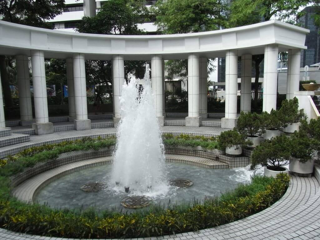 Water fountain after waterproofing and sealing joints and cracks