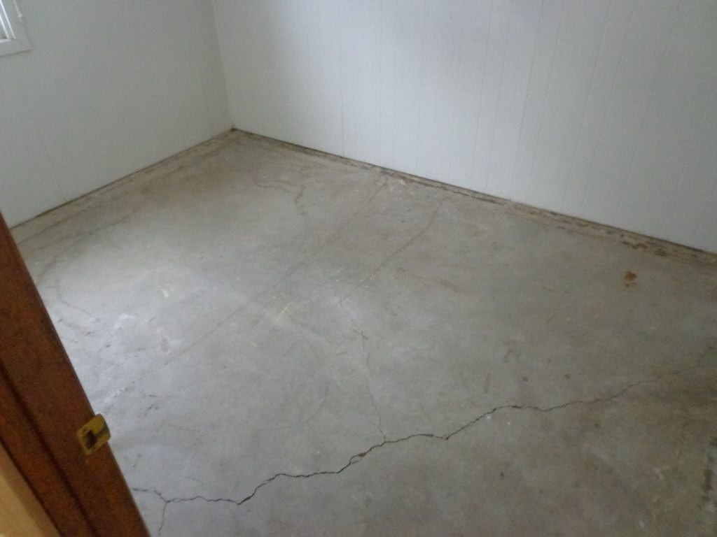 Crack in a basement concrete floor